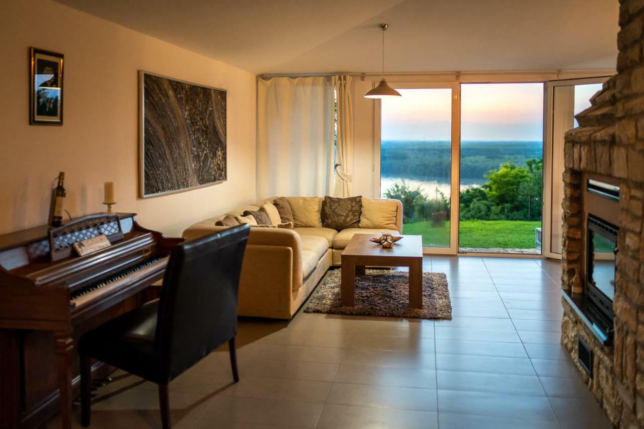 Danubio Residence Aljmaš 외부 사진
